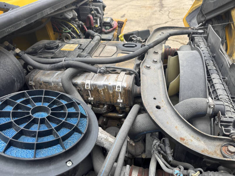 2018 Freightliner M2 106
