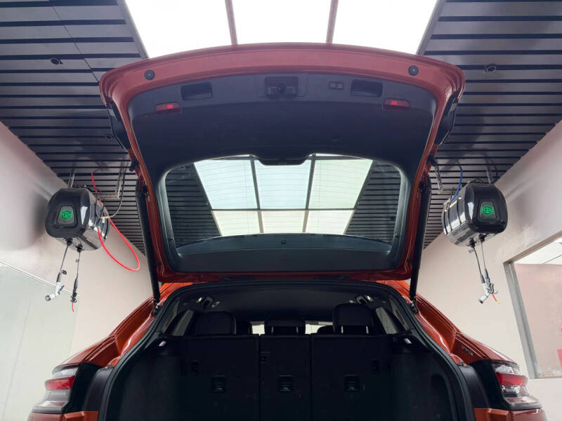2022 Porsche Macan