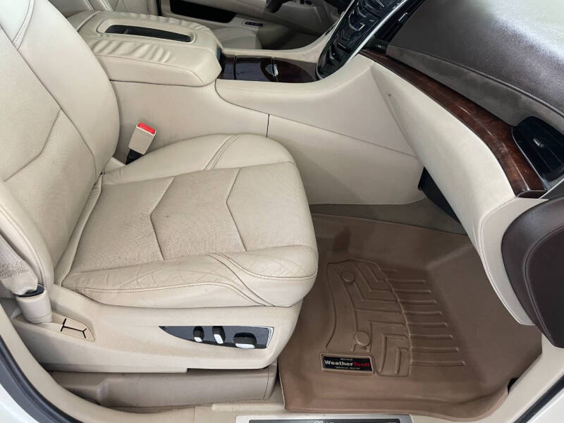 2015 Cadillac Escalade Luxury