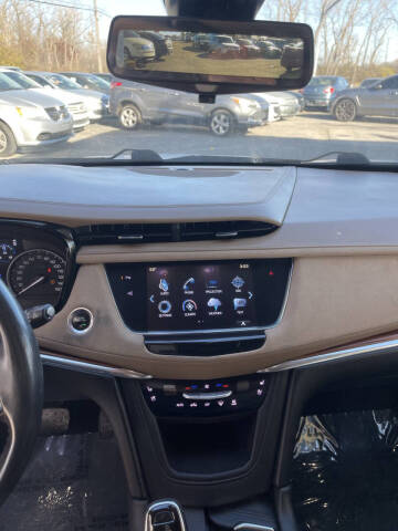 2017 Cadillac XT5 Platinum