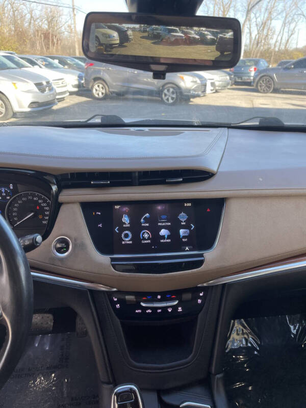 2017 Cadillac XT5 Platinum