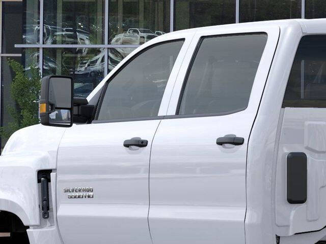 2025 Chevrolet Silverado 5500HD