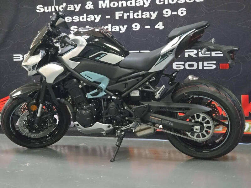 2025 Kawasaki Z900 ABS