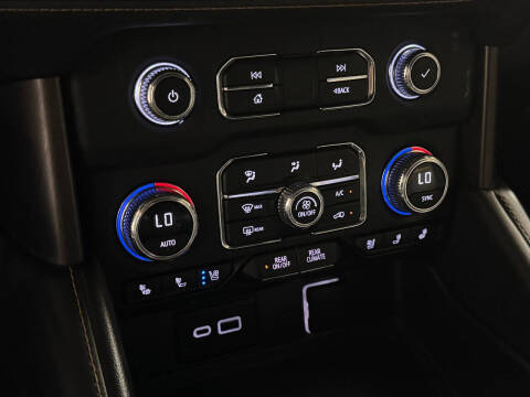 2023 GMC Yukon XL AT4