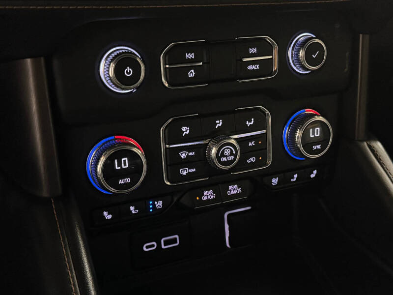 2023 GMC Yukon XL AT4