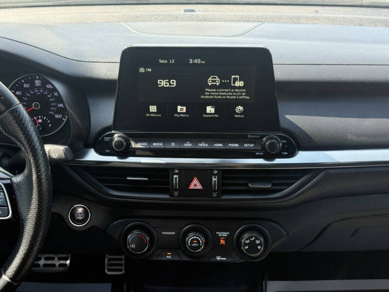 2021 Kia Forte GT Line