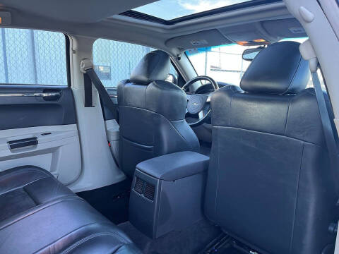 2006 Chrysler 300 SRT-8