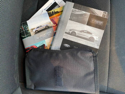 2016 Ford Mustang V6