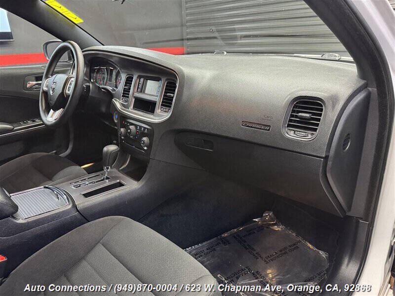 2013 Dodge Charger SE