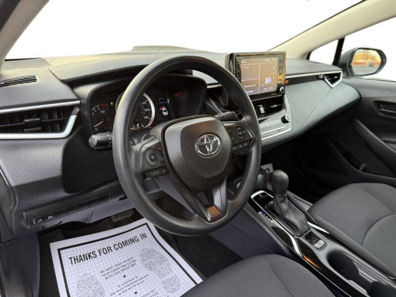 2022 Toyota Corolla LE