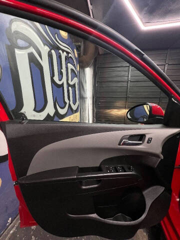 2017 Chevrolet Sonic LT Auto