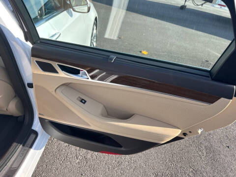 2016 Hyundai Genesis