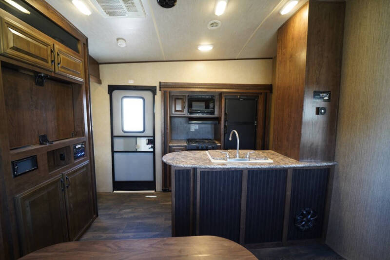 2017 Cruiser RV Stryker 3010
