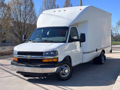 2016 Chevrolet Express 3500