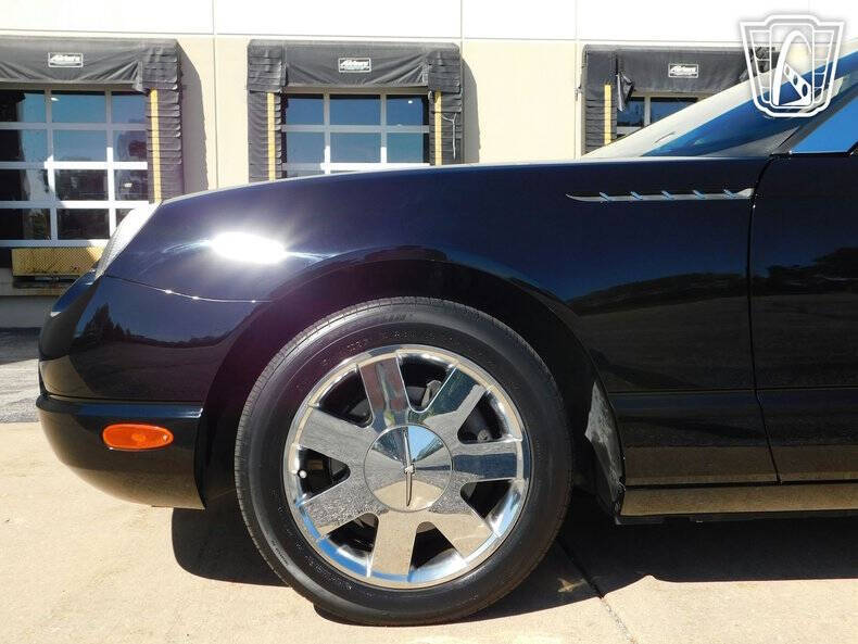 2002 Ford Thunderbird Deluxe