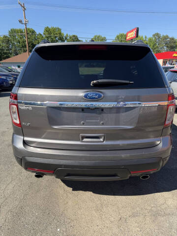 2011 Ford Explorer XLT