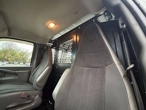 2018 GMC Savana 2500