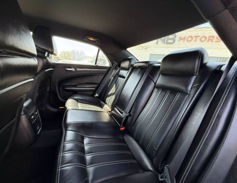 2021 Chrysler 300 S V6