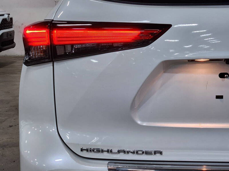 2021 Toyota Highlander XLE