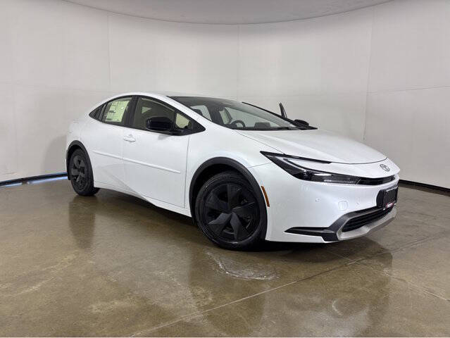 2026 Toyota Prius SE's photo