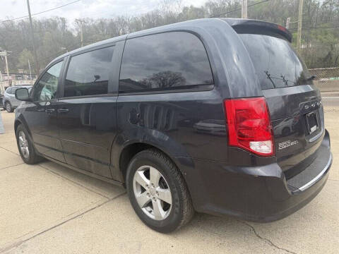 2013 Dodge Grand Caravan SE