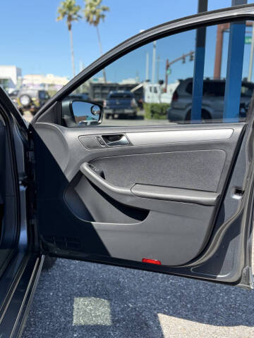 2015 Volkswagen Jetta SE