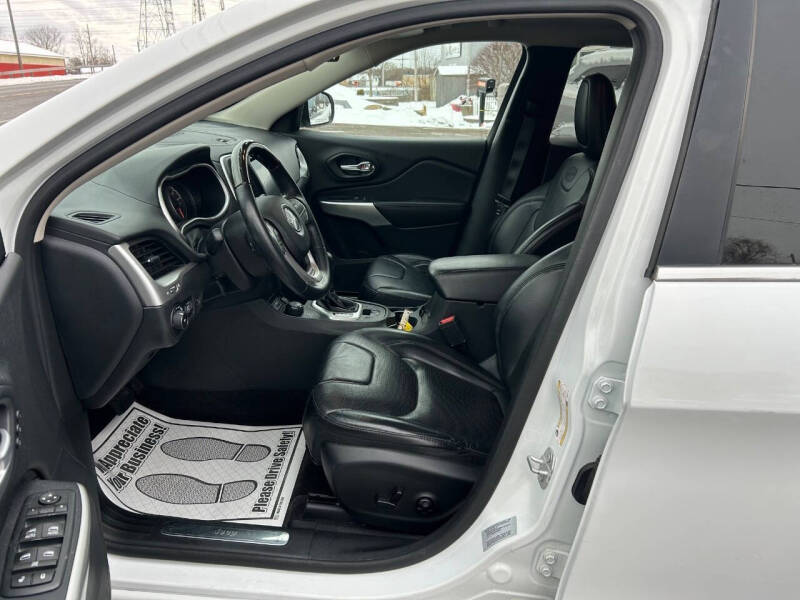 2016 Jeep Cherokee Overland