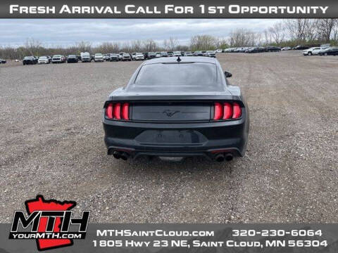 2022 Ford Mustang EcoBoost
