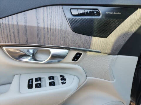 2024 Volvo XC90 B6 Plus Bright Theme 6P