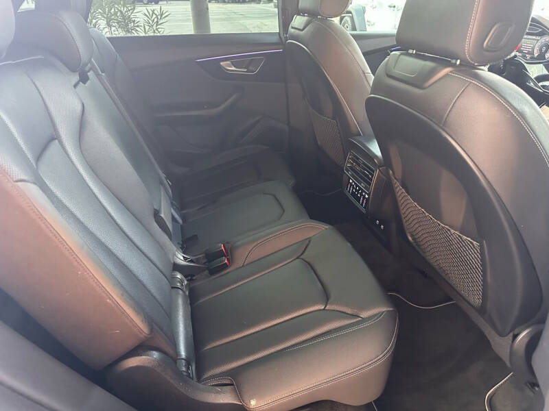 2021 Audi Q8 quattro Premium Plus 55 TFSI