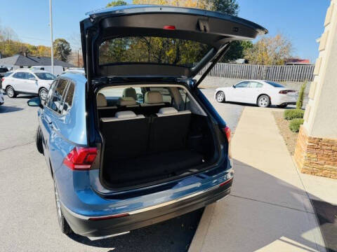 2018 Volkswagen Tiguan 2.0T SEL Premium 4Motion