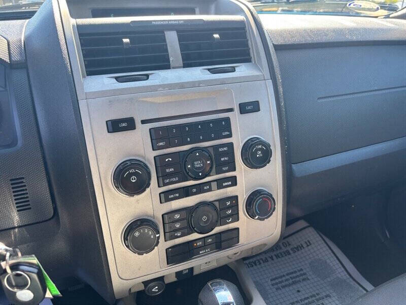 2011 Ford Escape XLT