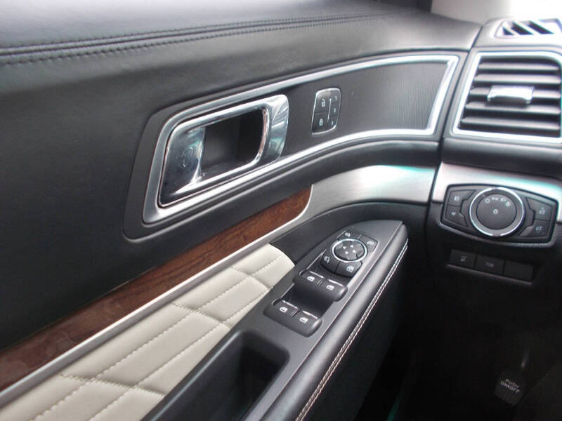 2016 Ford Explorer Platinum
