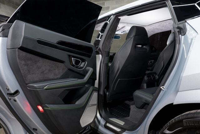 2022 Lamborghini Urus