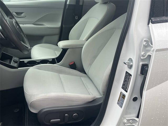 2025 Hyundai Kona SEL Convenience