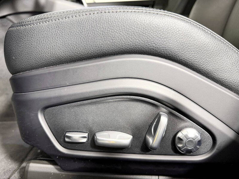2017 Porsche Panamera 4