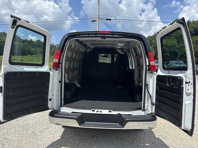 2025 GMC Savana 2500