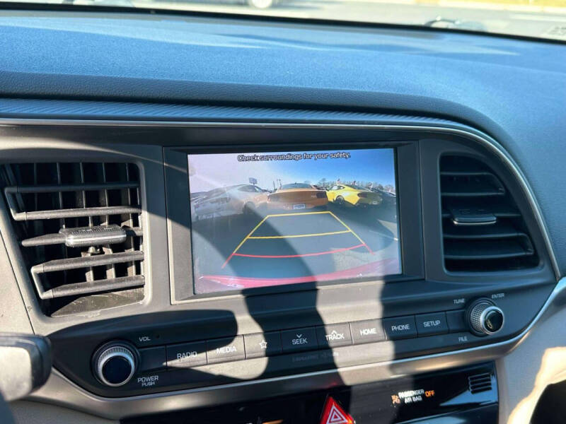 2020 Hyundai Elantra