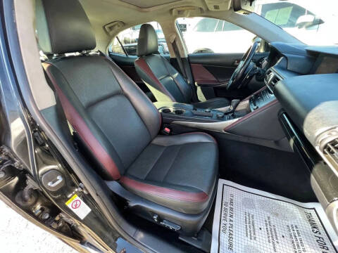 2017 Lexus IS 200t