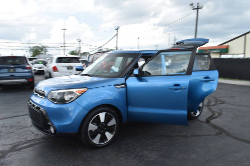 2016 Kia Soul +