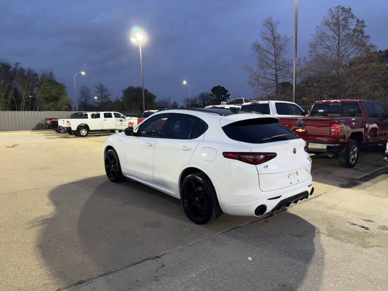 2023 Alfa Romeo Stelvio Veloce