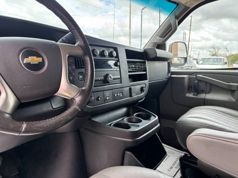 2017 Chevrolet Express 2500