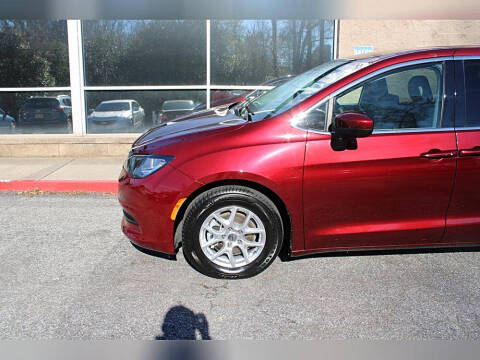 2021 Chrysler Voyager LX