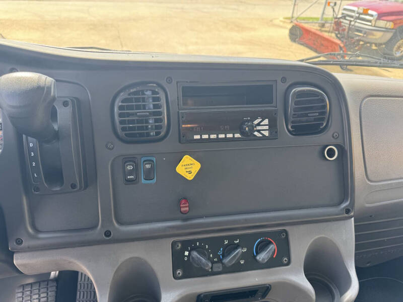 2020 Freightliner M2 106