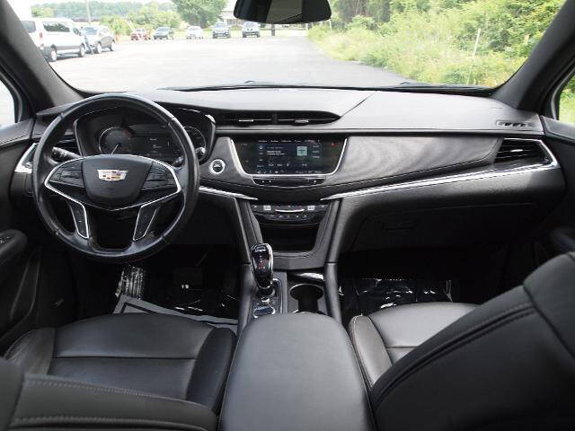 2022 Cadillac XT5 Premium Luxury