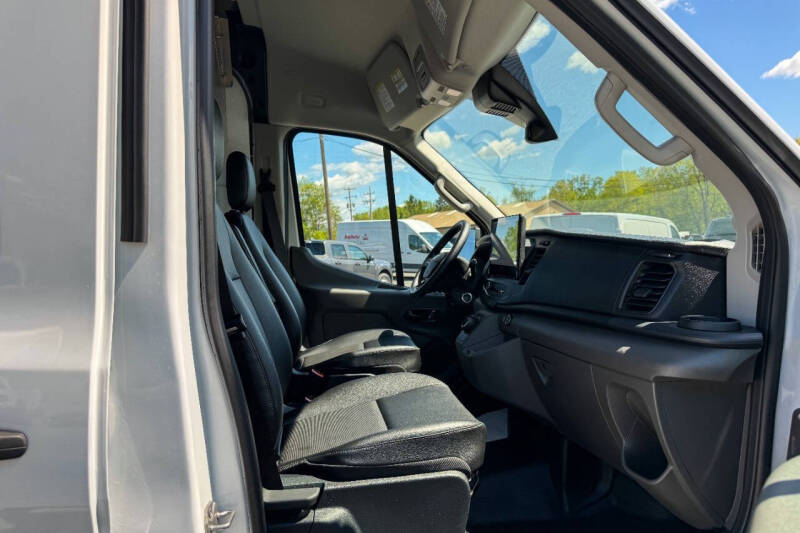 2023 Ford E-Transit 350