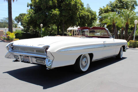 1961 Oldsmobile Starfire