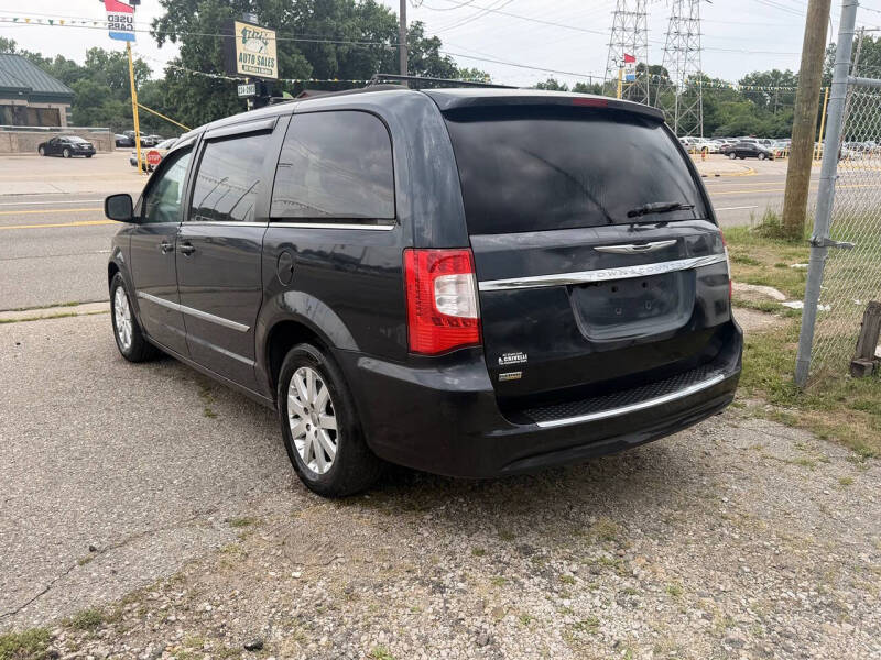2014 Chrysler Town and Country Touring