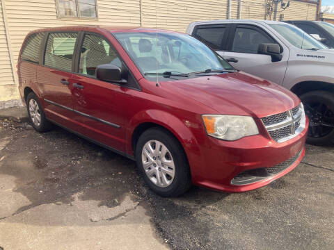 2014 Dodge Grand Caravan for sale at RT Auto Center in Quincy IL