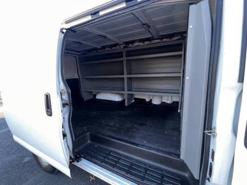 2022 Chevrolet Express 2500